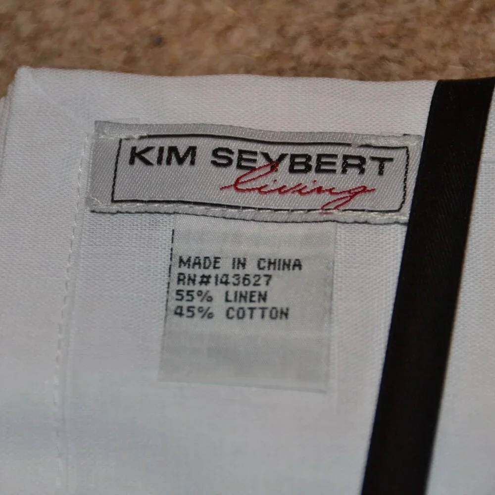 RARE SET KIM SEYBERT LIVING 4 SILVER EMBROIDERED FEATHER COCKTAIL BAR NAPKINS